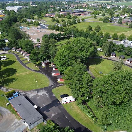 Jula Stads- camping Skara Bagian luar foto
